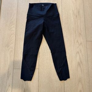 Lululemon Black Legging with Mesh - 4/6